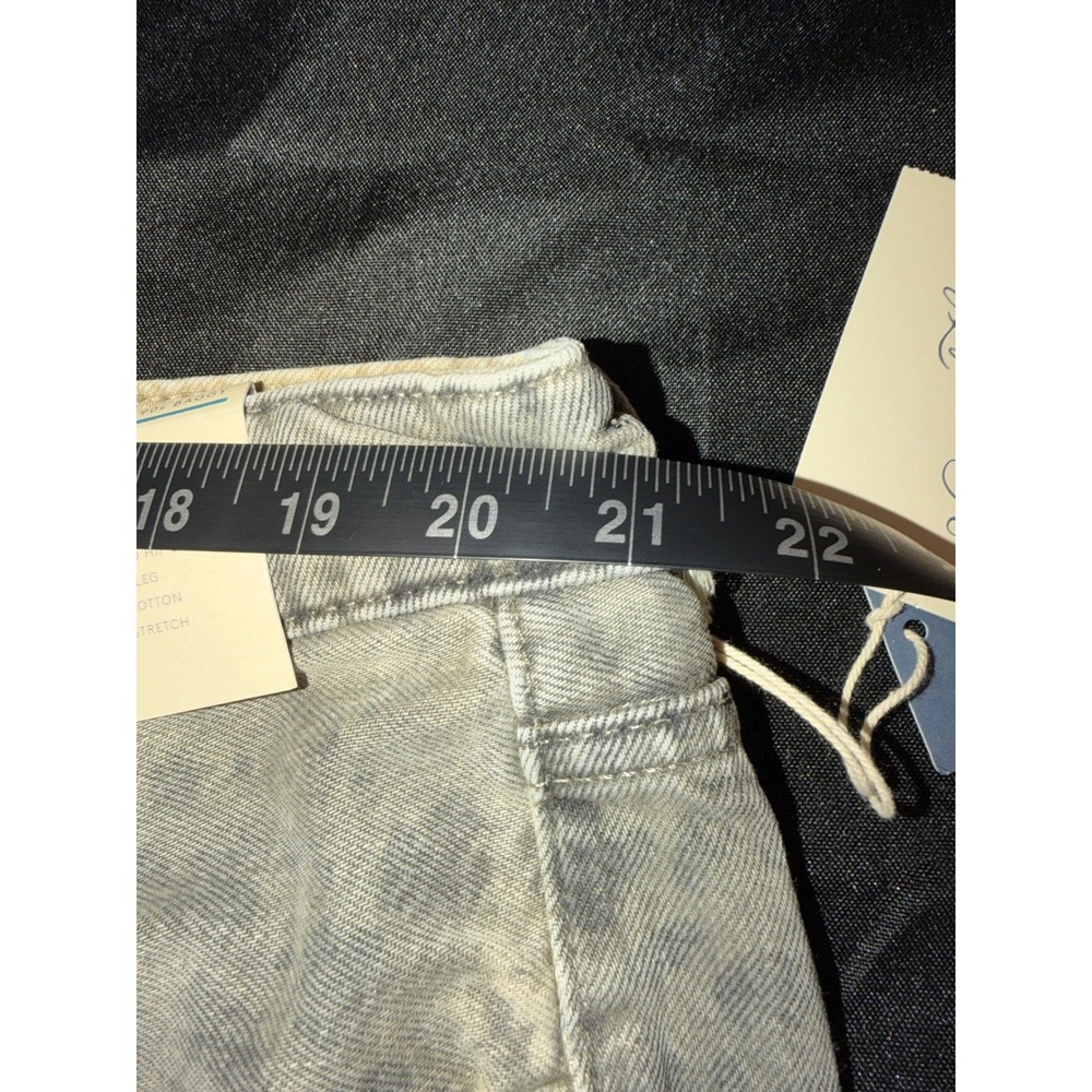 Leopard Print Gray Jeans - Picture 11 of 16
